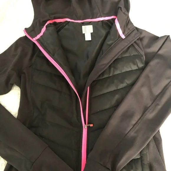 Gap fit small light weight jacket with hot pink zipper - Picture 2 of 5